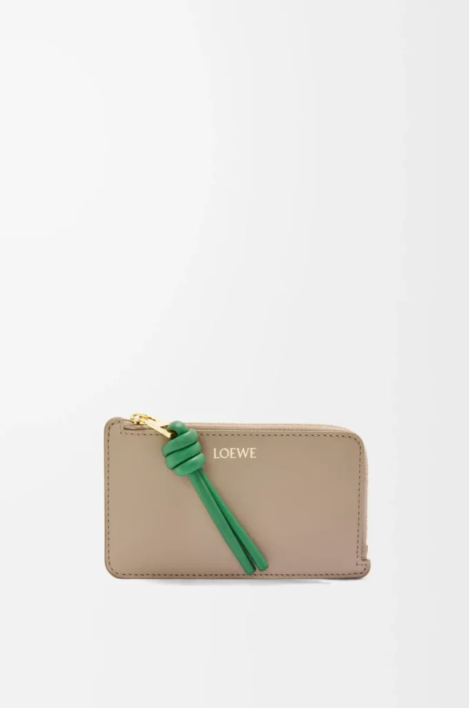 Tarjetero con nudo en piel de becerro napa brillante Sand/Tropical Green