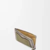 Tarjetero monedero en piel de becerro granulada suave Shell Grey/Eucalyptus