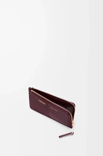 Tarjetero monedero en piel de becerro lisa y granulada Dark Burgundy Tarjetero monedero en piel de becerro lisa y granulada Dark Burgundy