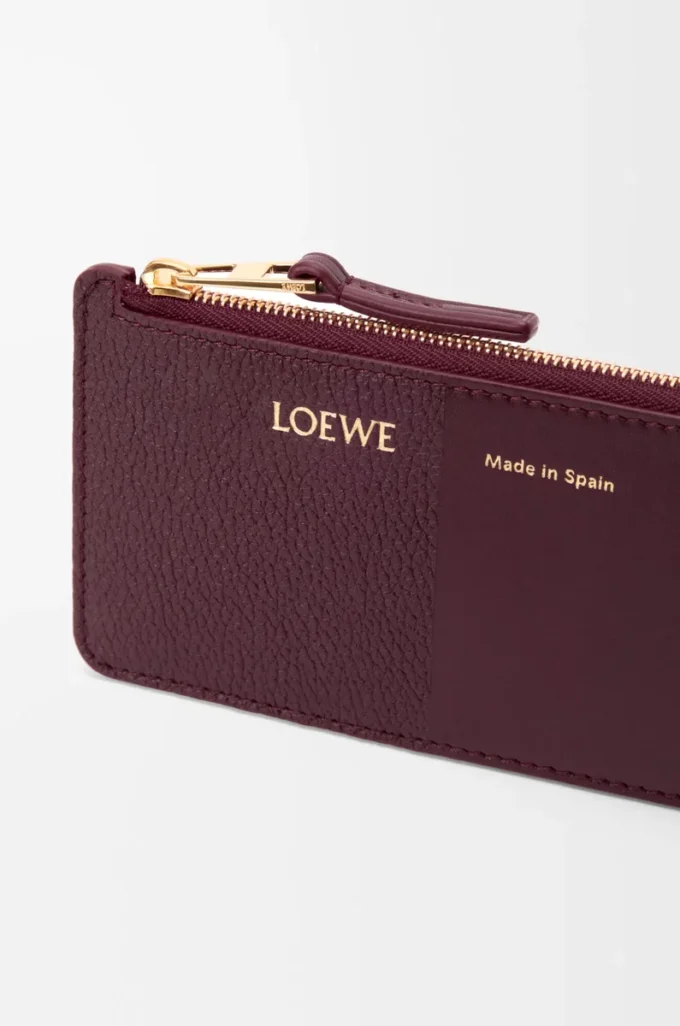 Tarjetero monedero en piel de becerro lisa y granulada Dark Burgundy Tarjetero monedero en piel de becerro lisa y granulada Dark Burgundy