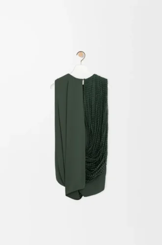 Top adornado en viscosa verde caqui