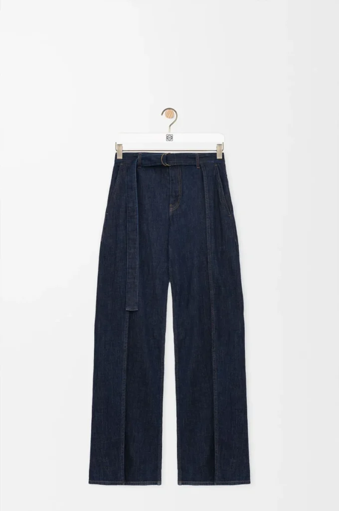 Vaqueros con cinturón en denim azul índigo Vaqueros con cinturón en denim azul índigo