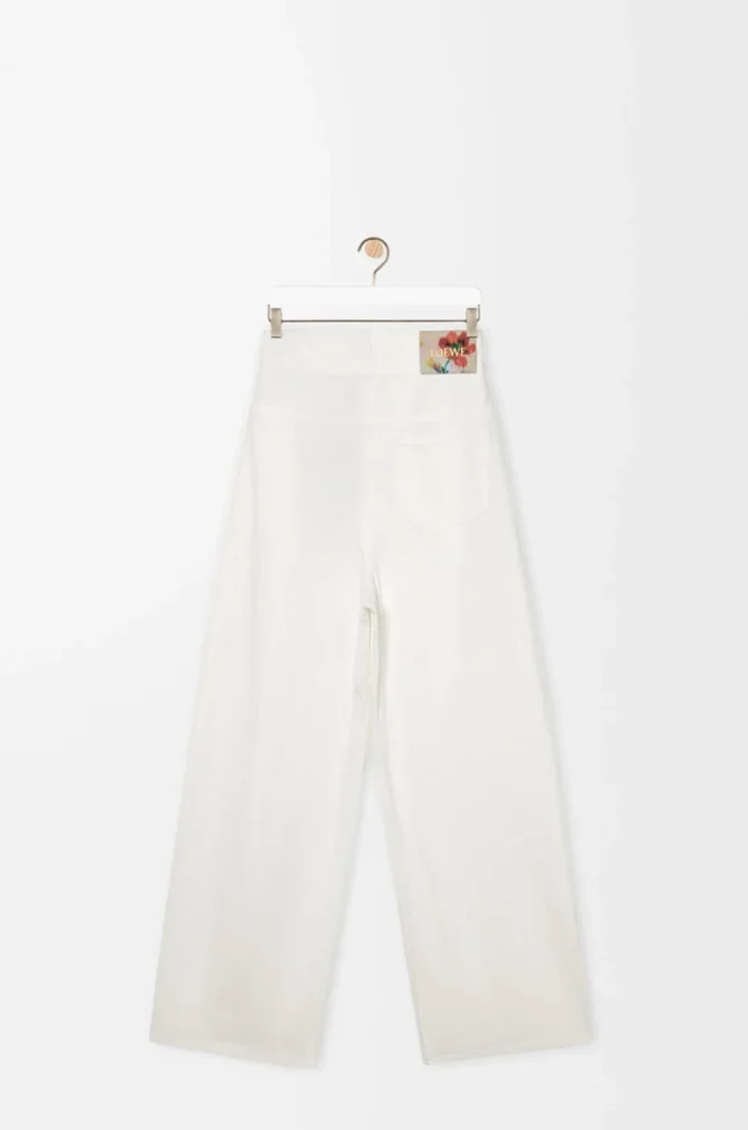 Vaqueros cruzados en denim. Blanco Vaqueros cruzados en denim. Blanco
