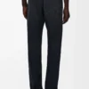 Vaqueros de pierna recta en denim negro lavado Vaqueros de pierna recta en denim negro lavado