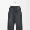 Vaqueros en denim negro