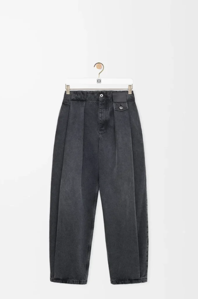 Vaqueros en denim negro