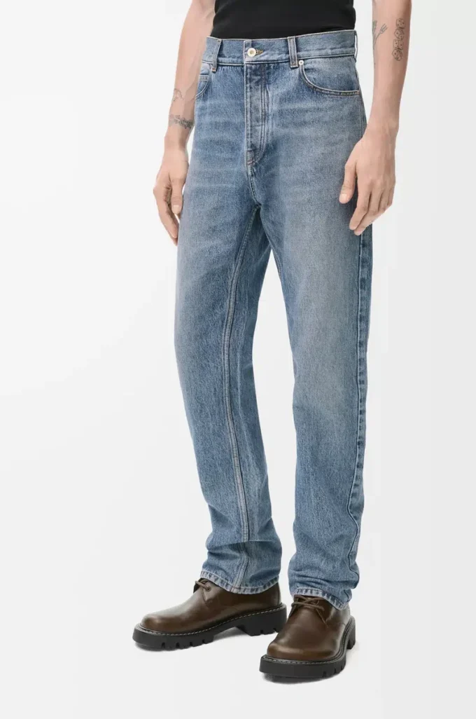 Vaqueros rectos en denim azul Vaqueros rectos en denim azul