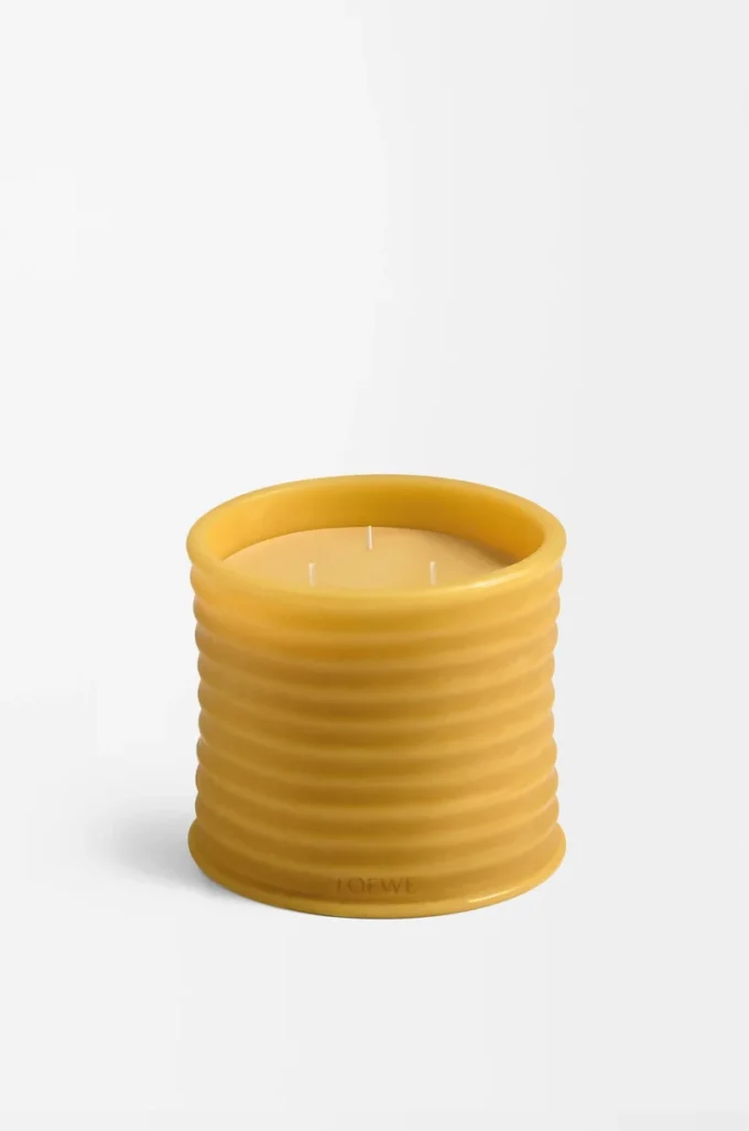 Vela mediana de cera de abeja amarilla Vela mediana de cera de abeja amarilla