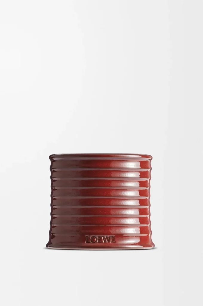Vela perfumada Midi Sweet Almond, color rojo Vela perfumada Midi Sweet Almond, color rojo