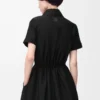 Vestido de manga corta de algodón y seda negro Vestido de manga corta de algodón y seda negro