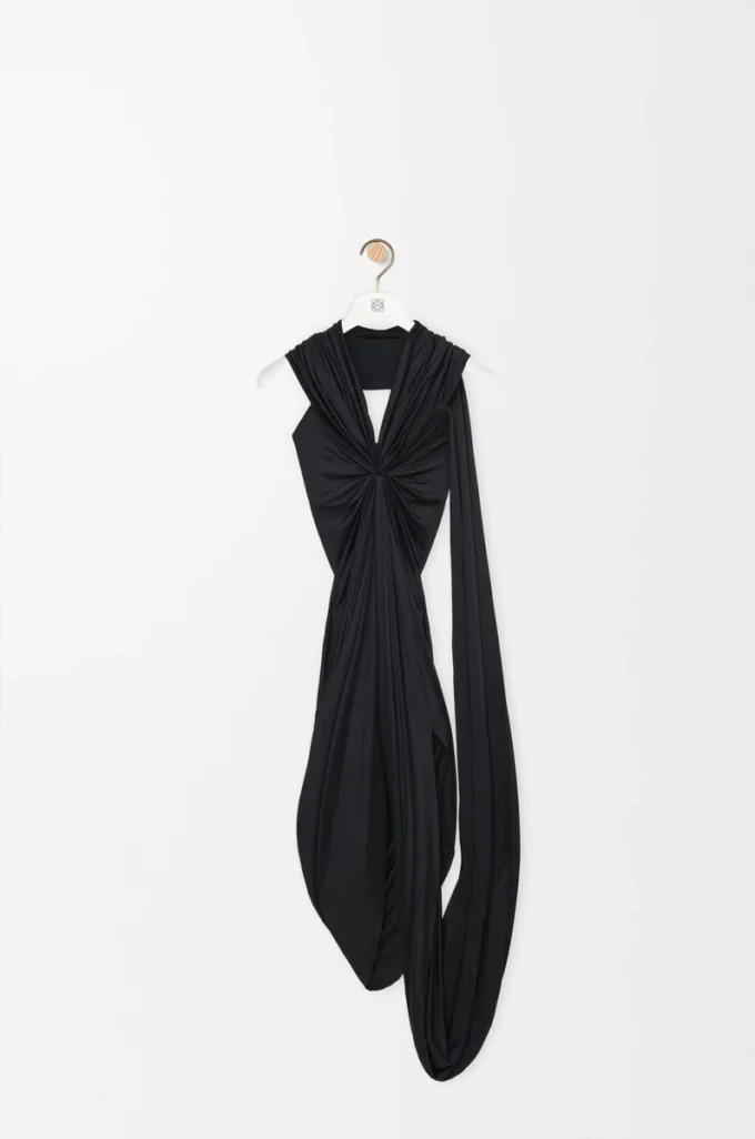 Vestido de viscosa negro Vestido de viscosa negro