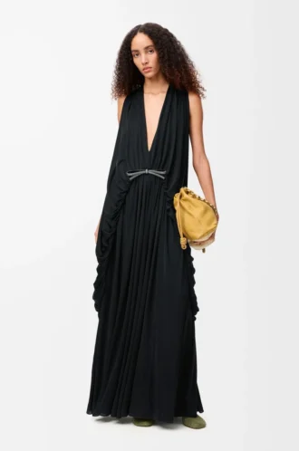 Vestido drapeado de seda negro