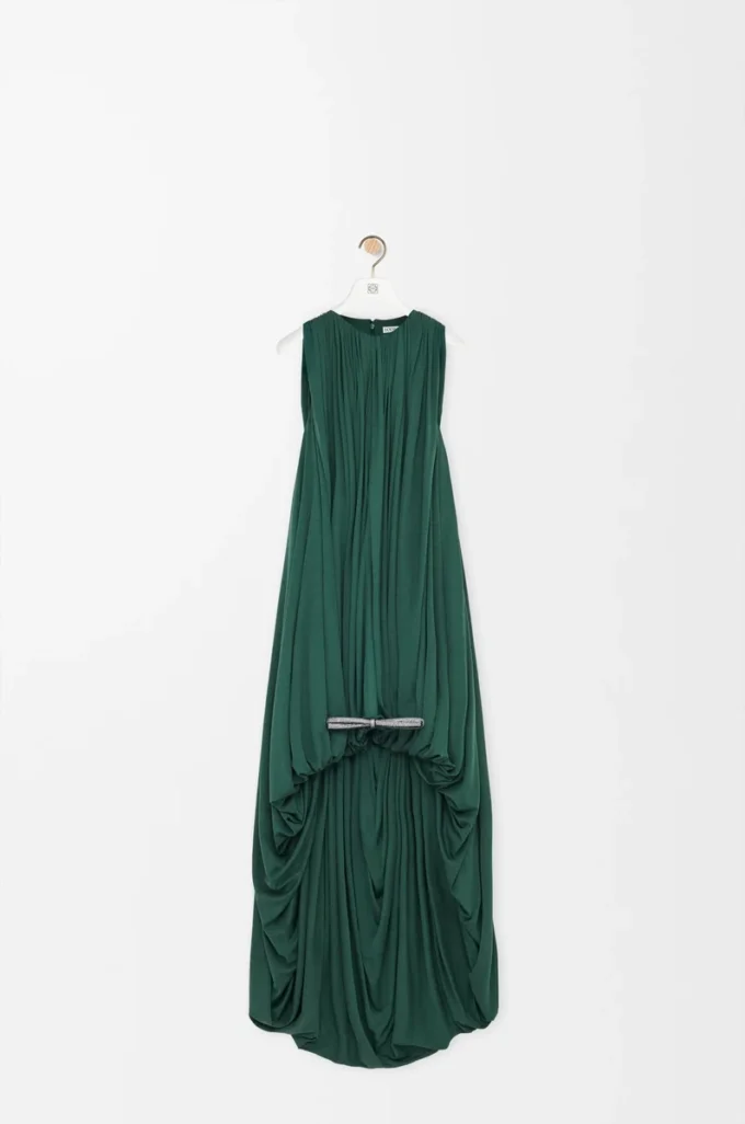 Vestido drapeado de seda verde Vestido drapeado de seda verde