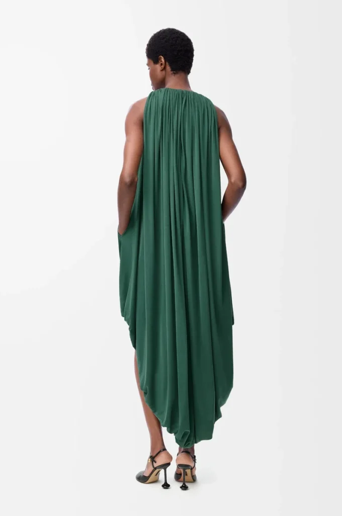Vestido drapeado de seda verde Vestido drapeado de seda verde