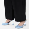 Zapatos de salón con correa al tobillo Toy en ante azul bebé adornado con pedrería
